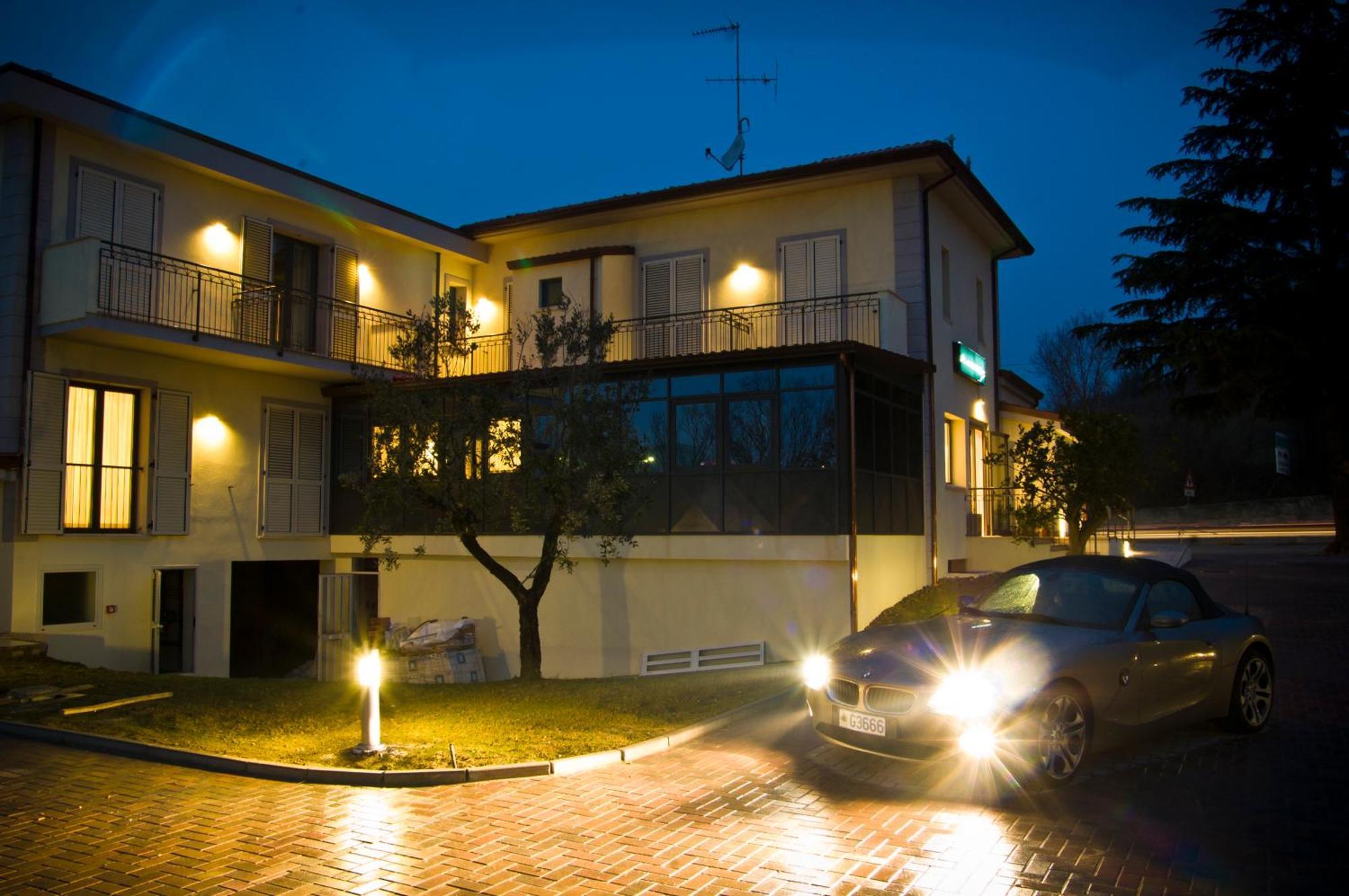 Hotel Main Street Cerasolo Zewnętrze zdjęcie