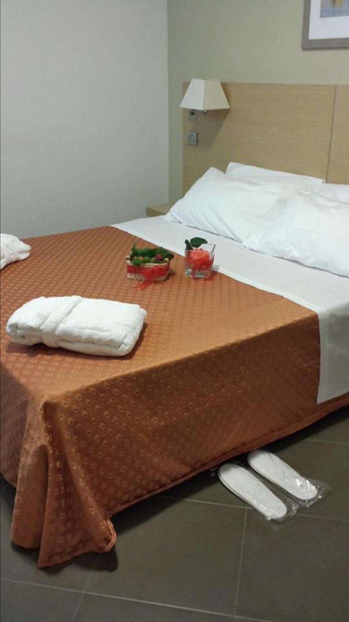 Hotel Main Street Cerasolo Pokój zdjęcie